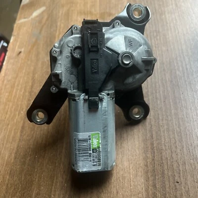 287101KA0A rear windscreen wiper motor for NISSAN PULSAR 1.2 16V 2014 4769870 - Image 1 of 4