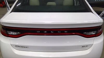 Used Deck Lid fits: 2015 Dodge Dart w/illuminated surround w/o camera w/o trunk Foto 1 de 4