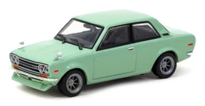 Tarmac T64R-052-GR Datsun 510 verde chiaro scala 1:64 modellino auto - Foto 1 di 2
