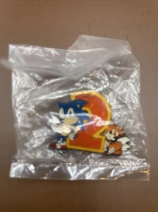 Sonic the Hedgehog 2 Tails Very Rare Pin / Badge 1992 Sega Genesis Collectible - Picture 1 of 3