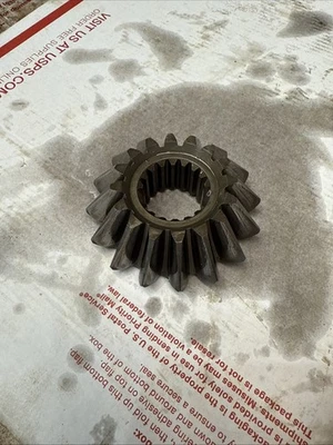 Piñón de engranaje Mercury-Mercruiser 43-41656T (16/27) Foto 1 de 4