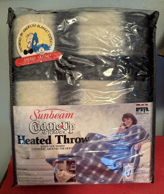 Sunbeam Cuddle Up Automatic Heated Throw, Blue & White 50" x 60" NEW Old Stock - Image 1 of 4