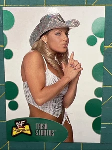 2001 Fleer WWF WWE Trish Stratus RC Ultimate Diva Collection Debut #8 Rookie HOF - Picture 1 of 4
