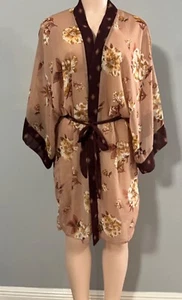 Xhilaration Bath Robe Women’s Size M/L - Picture 1 of 4