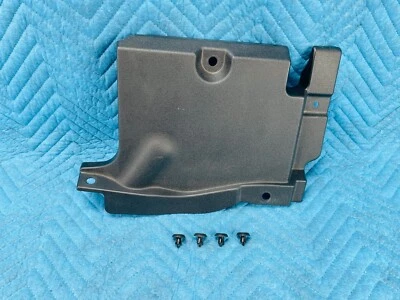 Cubierta lateral del pasajero para sala de motores Lexus GX460 2010-2021 FABRICANTE DE EQUIPOS ORIGINALES Foto 1 de 4