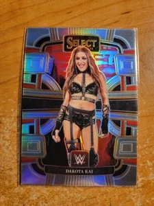 2024 Panini Select WWE Concourse Level #30 Dakota Kai Silver Prizm - Bild 1 von 1