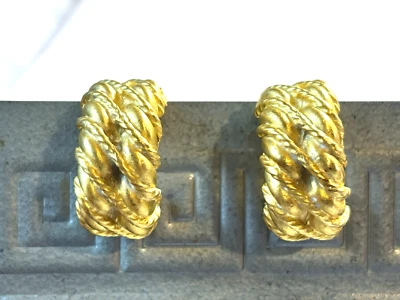 Pendientes de Clip Ann Taylor Vintage Tono Dorado Pesado RARO Pendientes Declaración Navidad Foto 1 de 4