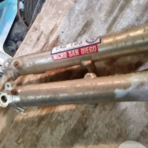 1982 Honda Twinstar Cm200t. Front fork. Tubes - Picture 1 of 2