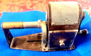 Vintage Dandy Automatic Pencil Sharpener Co. Table Pencil Sharpener Patent 1916 - Picture 1 of 8