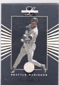 KEN GRIFFEY JR. Seattle Mariners Baseball Card Reds 1994 LEAF LIMITED MLB HOFer! - Picture 1 of 2
