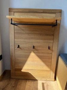 Garderobenpaneel aus Massivholz mit Ablage und Kleiderstange – Eiche - Bild 1 von 3