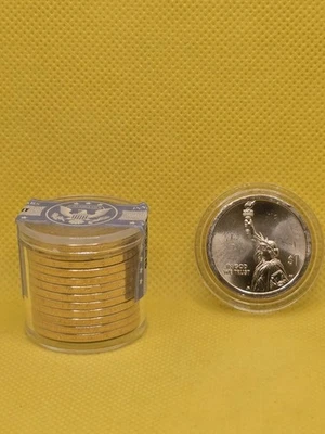Uncirculated Coins U.S FIRST PATENT INNOVATION DOLLAR ROLL - Image 1 of 4
