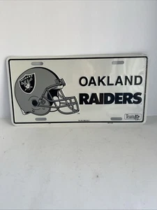 Vintage Team NFL Oakland Raiders License Plate Metallic White 1993 SEALED - Bild 1 von 7