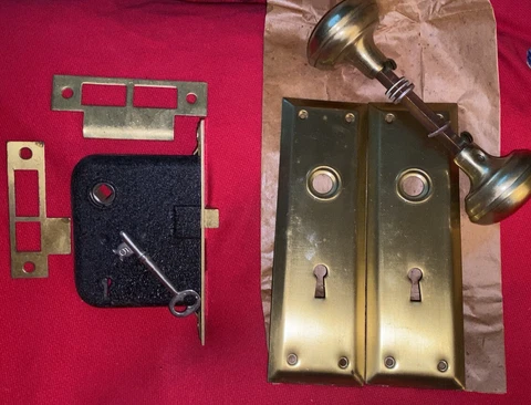 Elgin Chicago Design Inside Door No. 5650 Lock Set(2) Cover