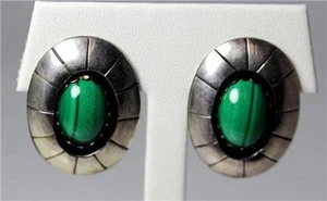 Jean Dixon Navajo Sterlingsilber Malachit Cabochon Ohrringe 1" - 8195 - Bild 1 von 5