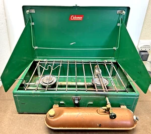 Vintage Coleman 413E 2 Burner Stove 1960s -Wind Guards, Leg Risers, Copper Tank - Picture 1 of 9