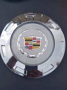2007-2014 CADILLAC ESCALADE COLOR CREST 22" WHEEL CENTER CAP W/RETENSION 9596649 - Picture 1 of 2