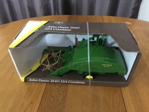 NEW 1991 ERTL JOHN DEERE 1940 12A COMBINE 1/16 USA MADE #5601 NIB NICE - Picture 1 of 12