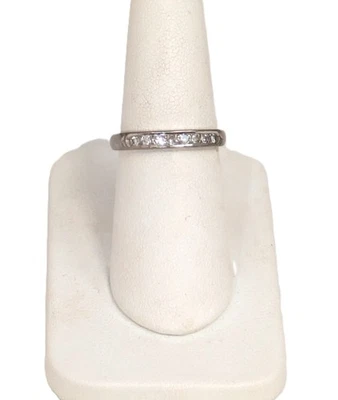 Платиновое обручальное кольцо с бриллиантом, размер 6-1/2 - Изображение 1 из 4