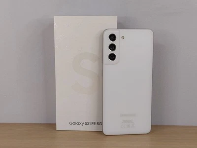Samsung Galaxy S21 FE 5G 128GB Weiß (Ohne Simlock) - Bild 1 von 4