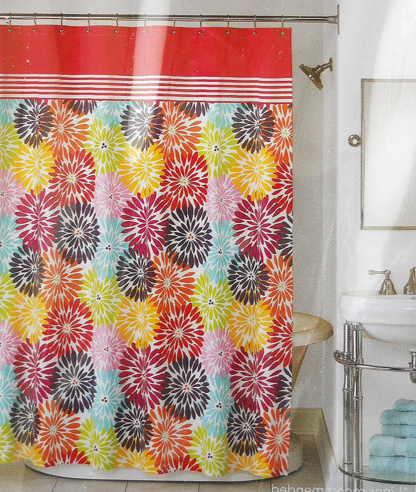 CORTINA DE CHUVEIRO BRILHANTE MULTI FLORES MARGARIDA TECIDO LUXO POR PERI HOME COLLECTION - Imagem 1 de 4