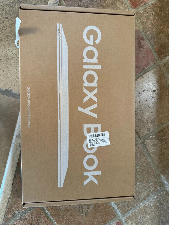 Notebook Samsung Galaxy Book2 Business NP641BED-XA1US 14 - Intel Core i7 12th Foto 1 de 1