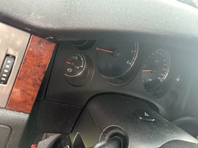 GMC Yukon Denali Gauge Cluster 2007-2013 Foto 1 de 2