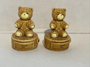 Vintage Japan Ceramic TEDDY BEAR Salt Pepper Shakers WaWa Ontario. Canada - Imagen 1 de 4