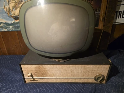 1959 Philco Predicta Television, Debutante ☆WITH FACTORY UHF☆ EXTREMELY RARE!! - Image 1 of 4