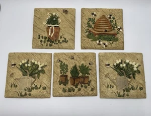 Appendiabiti da parete vintage Cheri Blum miele alveare farfalle piastrelle grande lotto di 5 - Foto 1 di 16