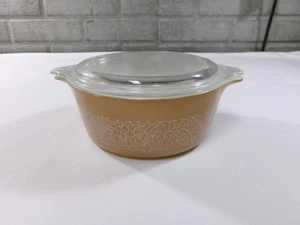 Vintage Pyrex 472-B 750 ml Cinderella Casserole Dish Woodland Pattern With Lid - Picture 1 of 9
