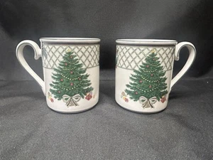 2 Mikasa Heritage Christmas Story 11 oz. Mugs - 3 3/4" - Picture 1 of 3