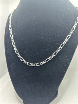 Collar Cadena Figaro 28 Pulgadas Calvin Klein Tono Plateado Nuevo Con Etiquetas Nuevo Con Etiquetas Foto 1 de 4