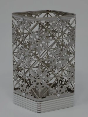 NUEVO SOPORTE FUNDA JABÓN MANOS ESPUMA SUAVE COPOS DE NIEVE CROMO BATH & BODY WORKS Foto 1 de 4