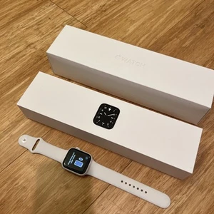 Apple Watch Series 5 CERAMIC EDITION Unlocked 44mm - Superb Condition! - Photo 1 sur 11