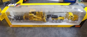 Remolque y topadora D8R Trail King Lowboy 1:50 Peterbilt 389 de colección Caterpiller - Imagen 1 de 6