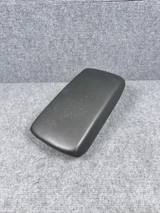2017 - 2020 Hyundai Elantra Center Console Black Vinyl Armrest Top Lid OEM - Picture 1 of 8