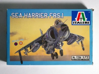 FALKLAND WAR Sea Harrier FRS.1 Italeri 1/72 + Fotoincisioni Eduard - Immagine 1 di 3