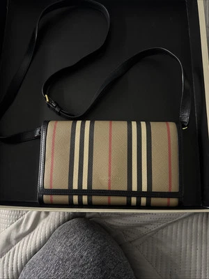 Burberry Hannah Wallet Crossbody Bag Icon Stripe Brown Black NWT - Image 1 of 4
