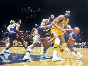 Nate Thurmond Signed 16x20 Warriors/Cavaliers Photo 'HOF 85' PSA AH37855 - Picture 1 of 2