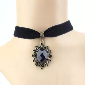 Gothic Collier Rosen Choker Kette Tracht Halskette Halsband Schwarz Kropfband - Bild 1 von 1