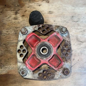 03-06 Polaris Predator 500 OEM rueda delantera derecha o izquierda buje 5133294-293 #1159 - Imagen 1 de 5