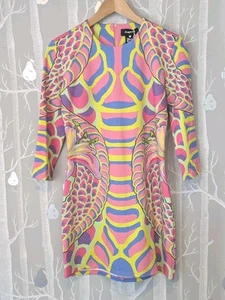 BNWT DESIGUAL MARIA ESCOTE NEON SNAKE MINI DRESS - UK SIZE L (14) RRP: £109 - Picture 1 of 5