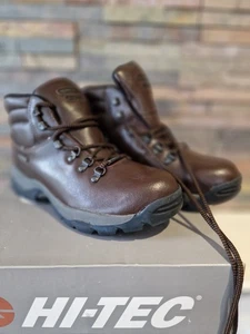 Hi-Tec Outdoor Eurotrek WP dunkelbraune Stiefel - Größe 7 UK - NEU. - Bild 1 von 7