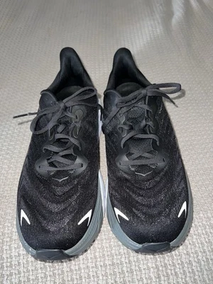 Zapatos para correr Hoka Arahi 6 negros para hombre  Foto 1 de 4