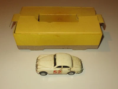 SEDÁN TRIANG MINIC AUTOPISTAS CREMA JAGUAR 3.8 VINTAGE TEMPRANO CON CAJA DE JUEGO Foto 1 de 2