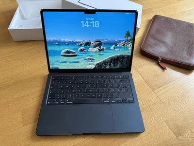 Apple MacBook Air 13" 2025 M4 16GB 512GB Mitternacht - Bild 1 von 2