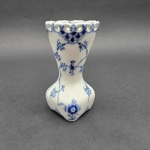 Royal Copenhagen Denmark Porcelain Small Blue White Fluted Floral Vase 4" tall - Picture 1 of 8