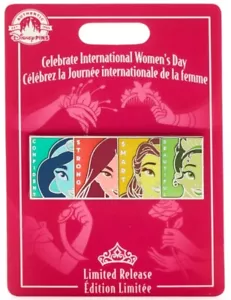 Brandneu in Verpackung Neu Disney Store limitierte Auflage Internationaler Damen-Tag Pin - 4 Prinzessinnen - Bild 1 von 4