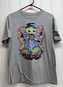 Star Wars Neff Baby Yoda Grogu Mug Tee grau Grafik T-Shirt Herren Large " - Bild 1 von 7